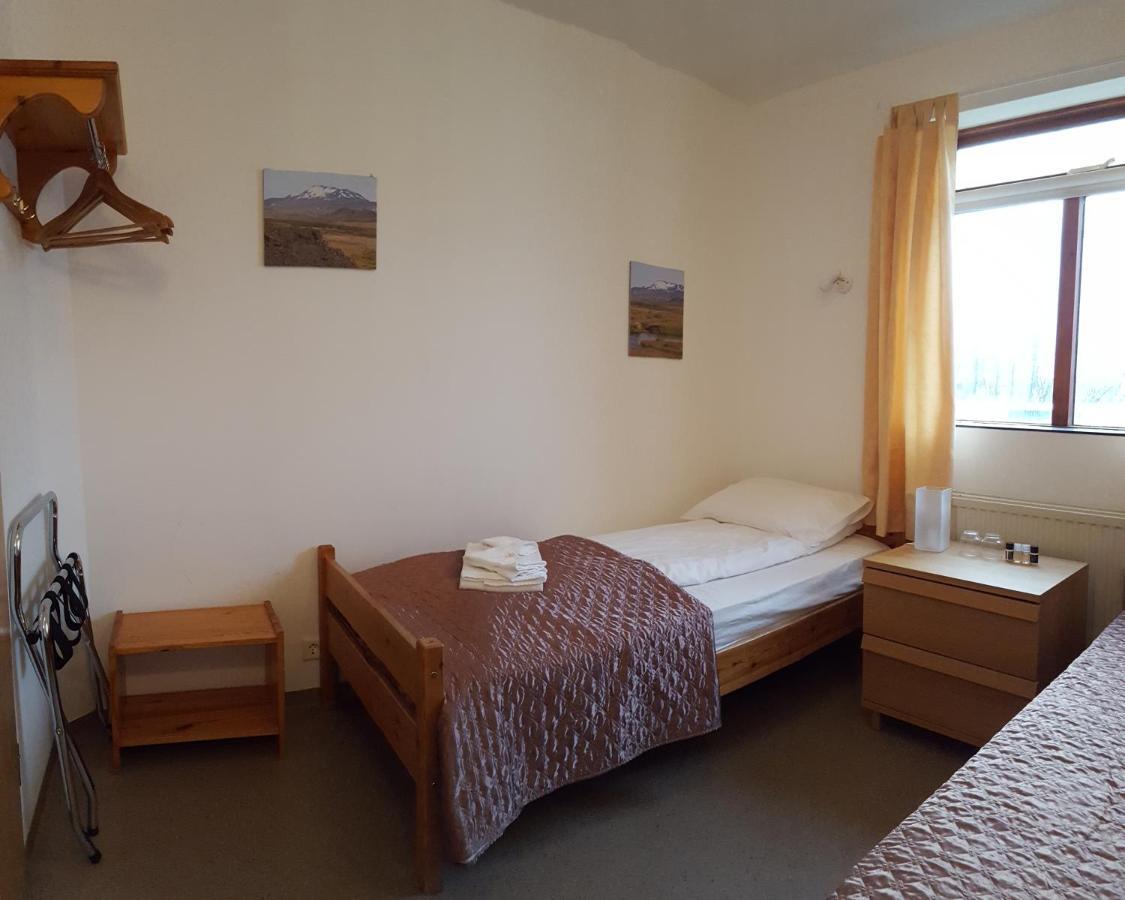 Guesthouse Leirubakki Asolfsstathir Стая снимка